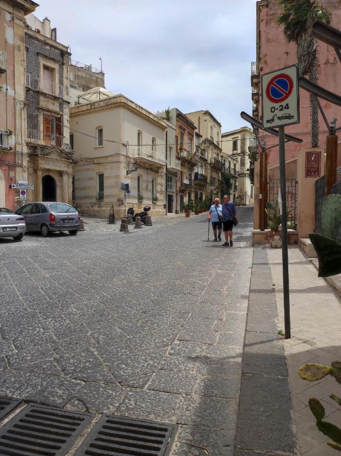 הוילה סירקוזה Al Settimo Porta Marina מראה חיצוני תמונה